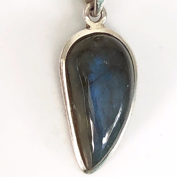 Small Simple Labradorite Sterling Drop Pendant - Picture 2 of 5